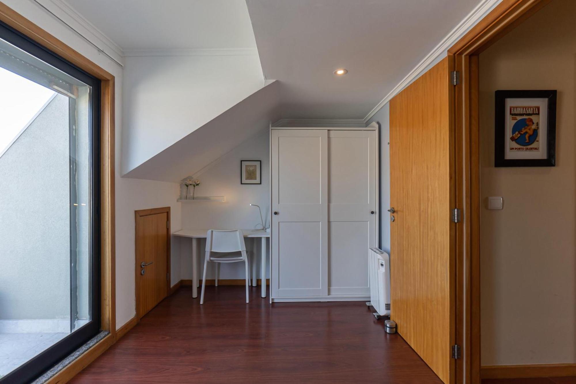Top Floor Apartment With Sunny Balconies ปอร์โต ภายนอก รูปภาพ