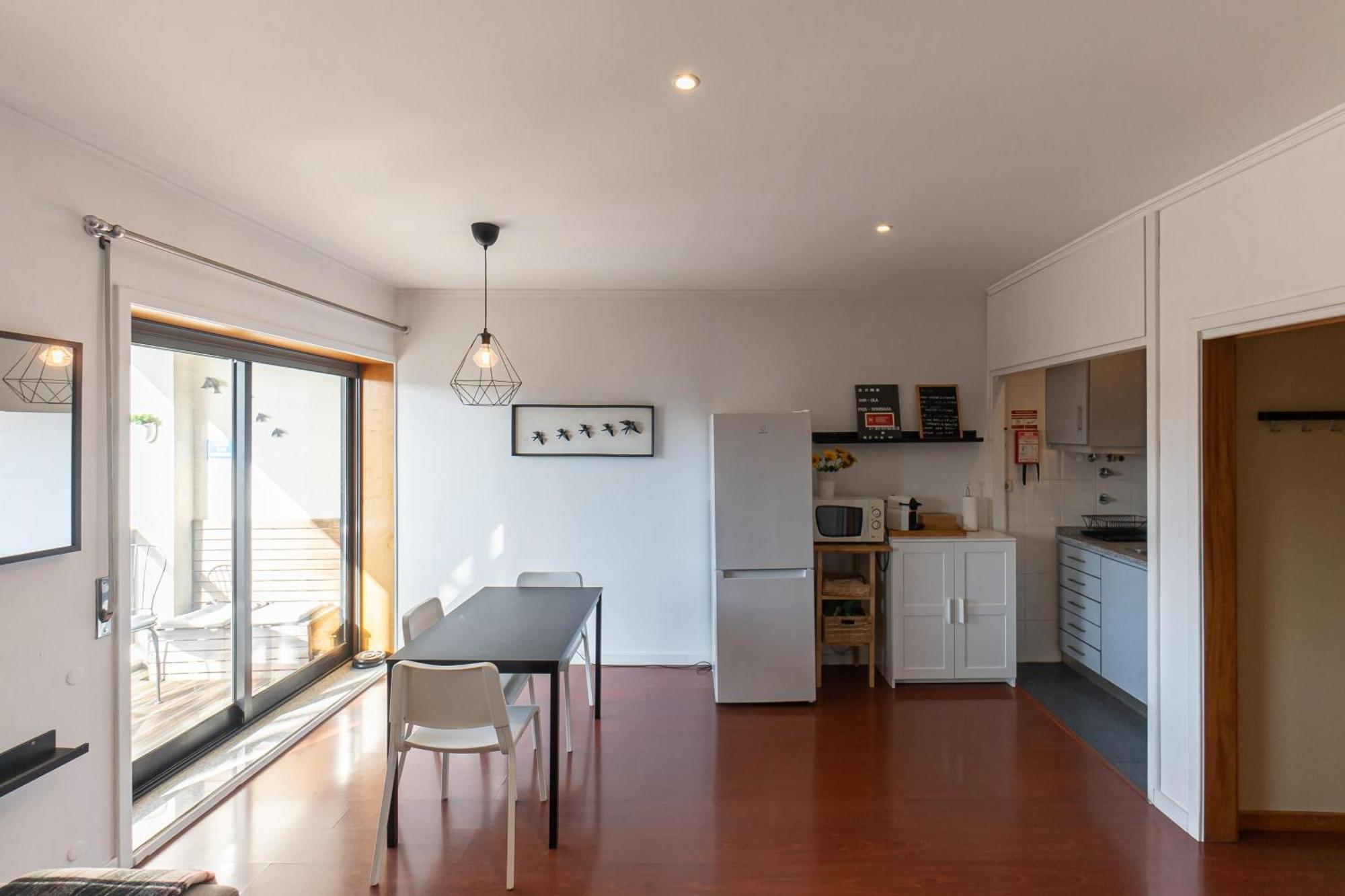 Top Floor Apartment With Sunny Balconies ปอร์โต ภายนอก รูปภาพ